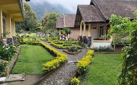 Wisma Nangun Kerti Hostel